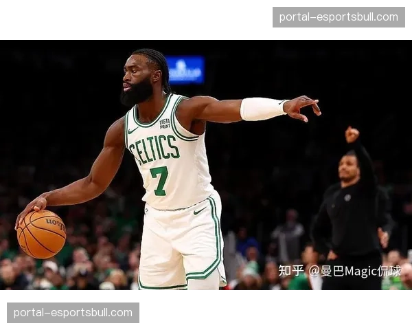 活塞领先凯尔特人四点五个胜场 东部榜首优势显著