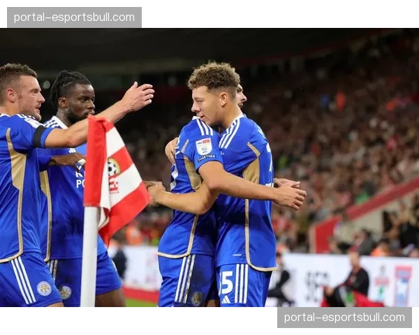 多哈杜海中场传球失误率较高 高压逼抢下易丢球